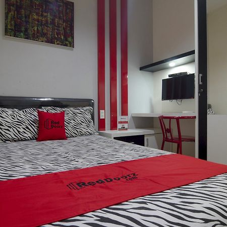 Reddoorz Near Lawang Sewu Hotel Semarang Exterior photo