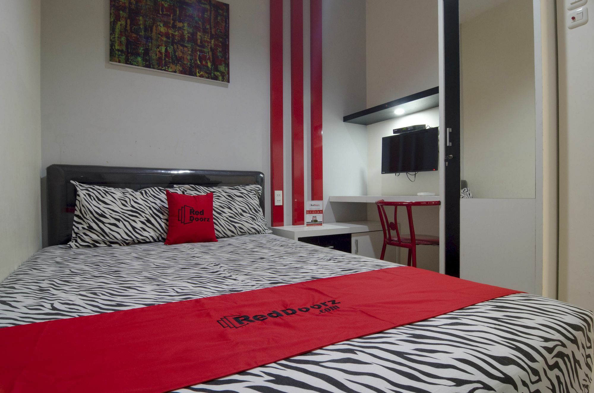 Reddoorz Near Lawang Sewu Hotel Semarang Exterior photo